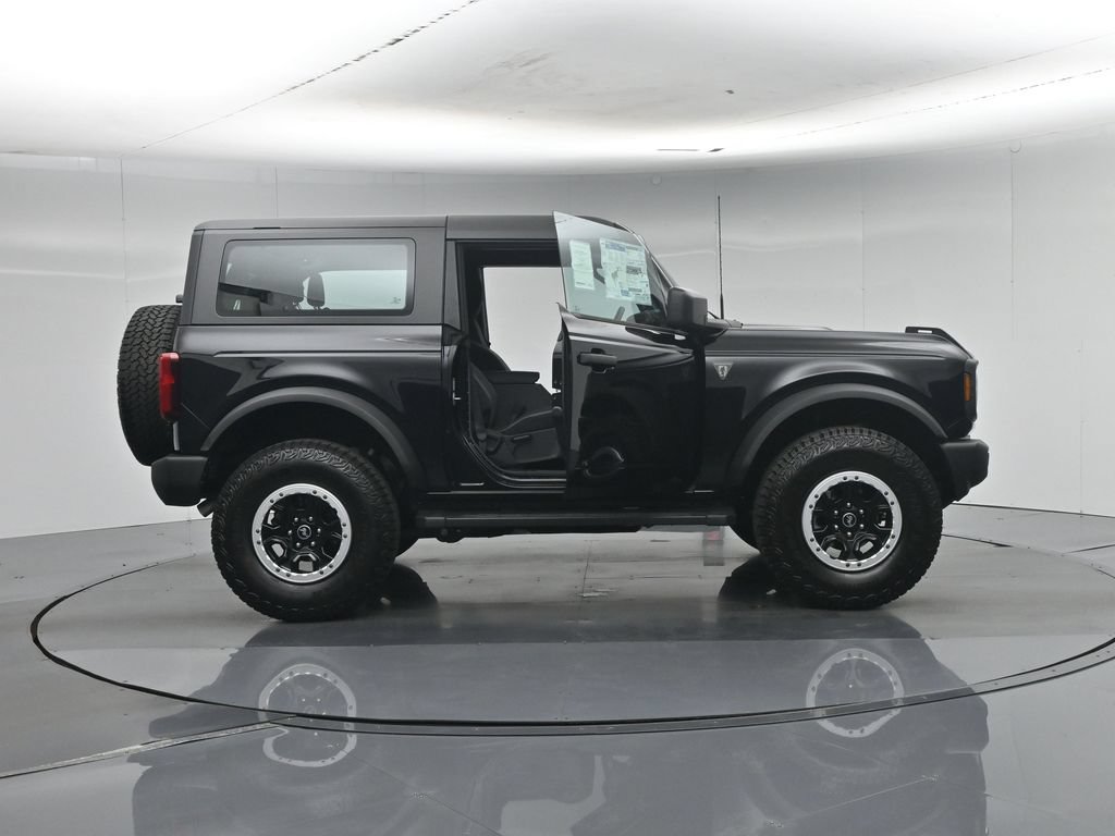 New 2026 Ford Bronco 2-Door w/ Sasquatch Package AWD/4WD image 4
