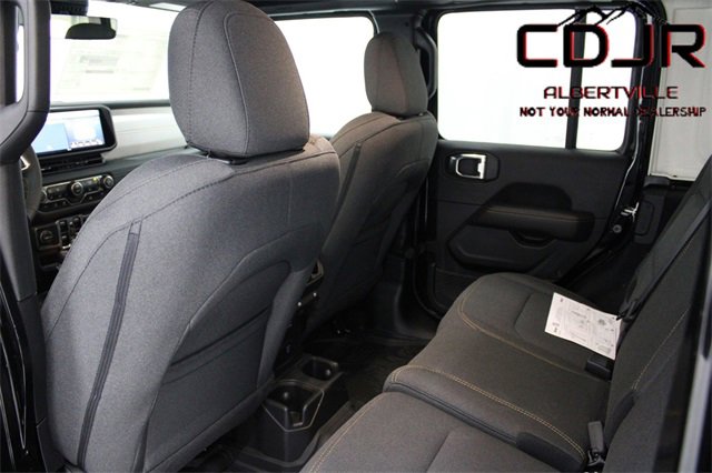 Used 2024 Jeep Wrangler Sahara w/ Technology Group image 21