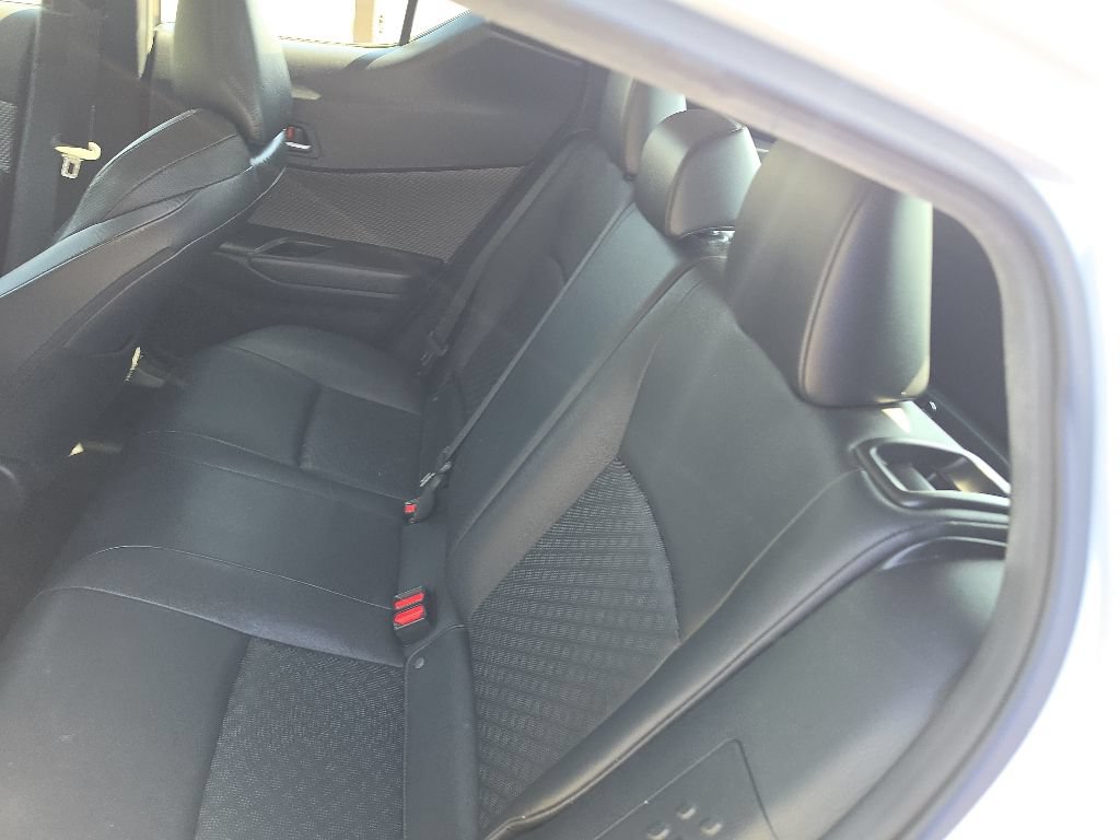 Used 2021 Toyota C-HR Limited FWD image 27