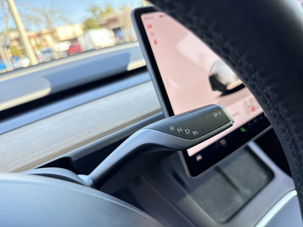 Used 2023 Tesla Model Y Long Range image 15