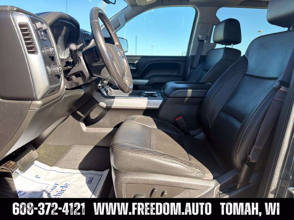 Used 2017 Chevrolet Silverado 1500 LTZ Z71 w/ LTZ Plus Package AWD/4WD image 24