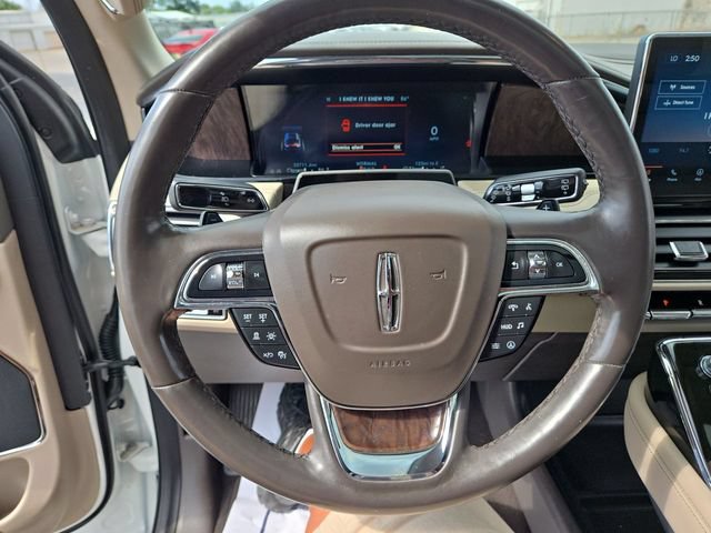 Used 2023 Lincoln Navigator Reserve w/ Monochromatic Package RWD image 14