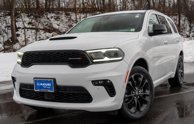 Used 2023 Dodge Durango GT image 1