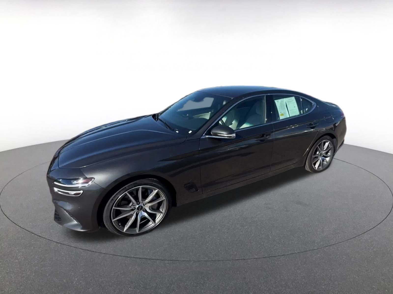 Used 2025 Genesis G70 2.5T image 8