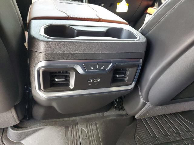 Used 2026 GMC Sierra 3500 Denali Ultimate AWD/4WD image 16