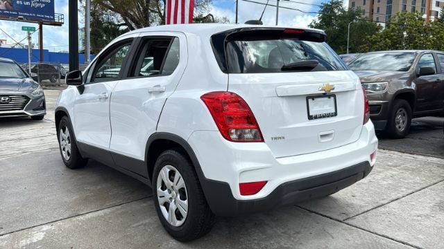 Used 2017 Chevrolet Trax LS w/ LPO, Cargo Package FWD image 12