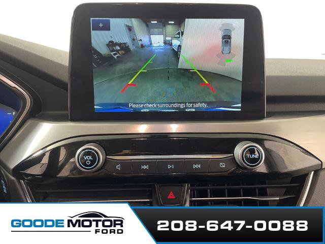 Certified 2022 Ford Escape Titanium w/ Class II Trailer Tow Package image 16