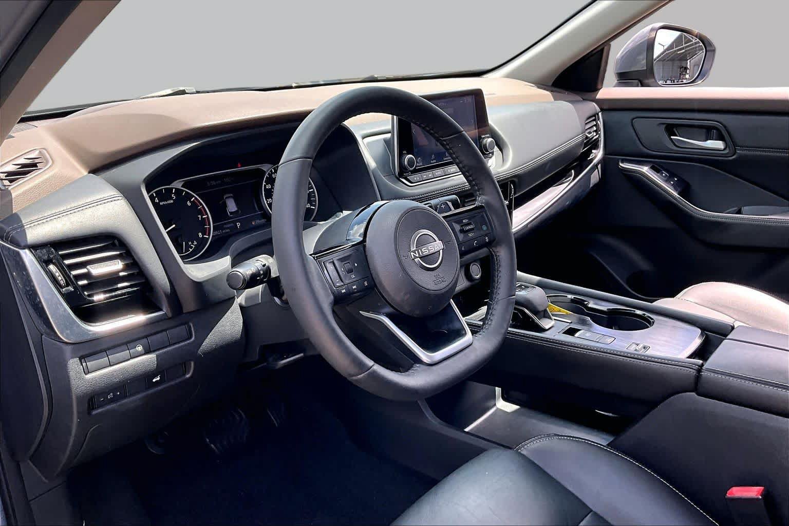 Certified 2022 Nissan Rogue SL FWD image 18