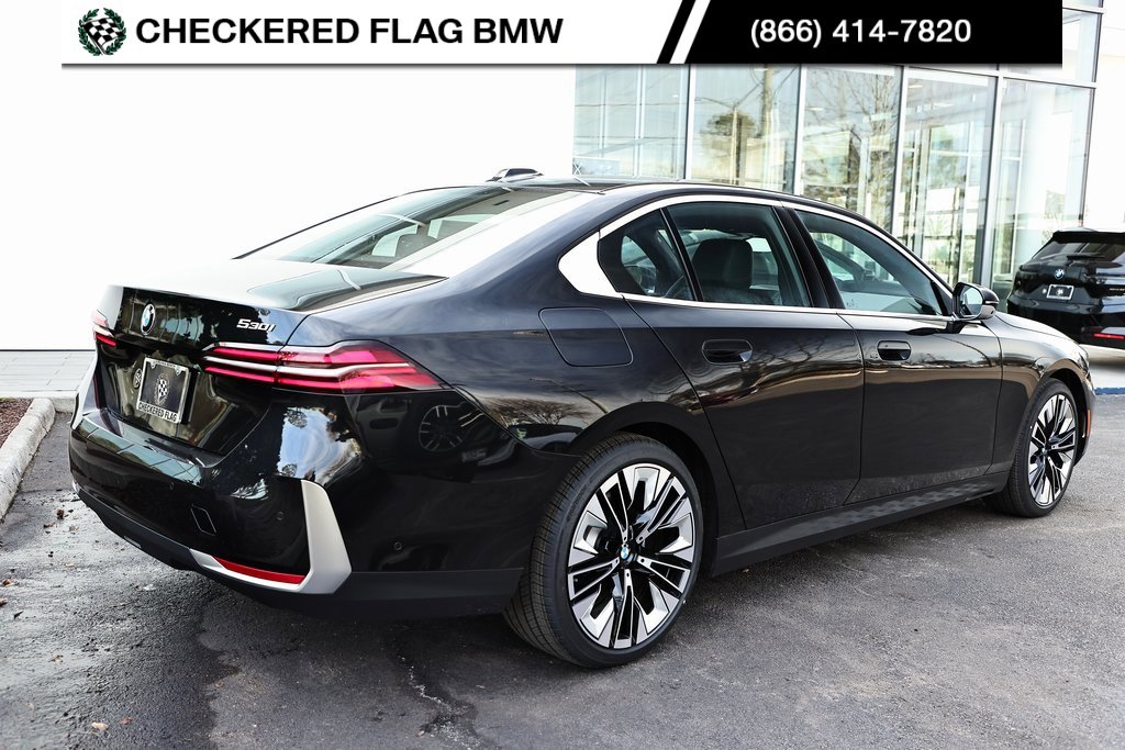 Certified 2025 BMW 530i w/ Premium Package image 7