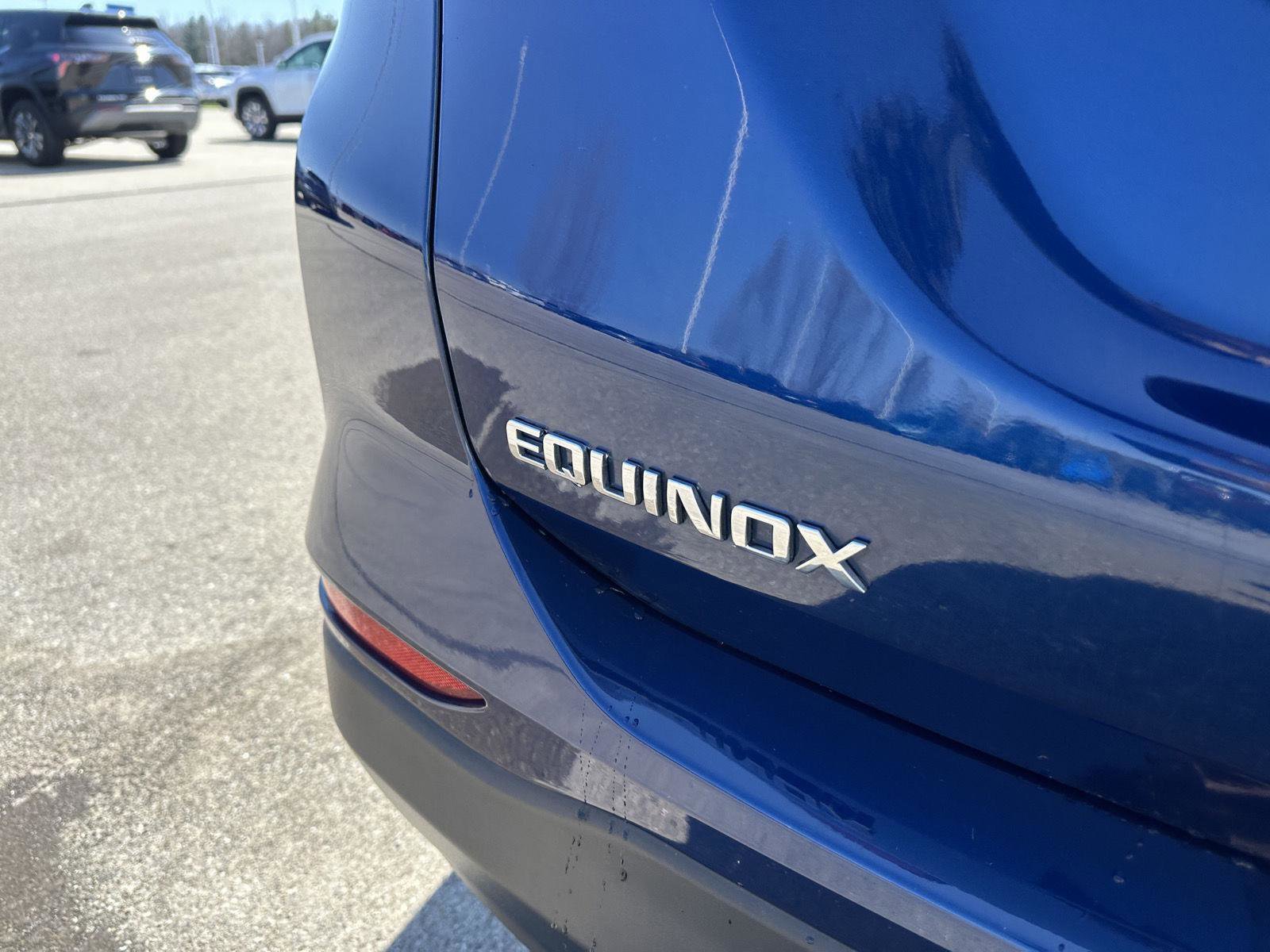 Used 2022 Chevrolet Equinox LS AWD/4WD image 5