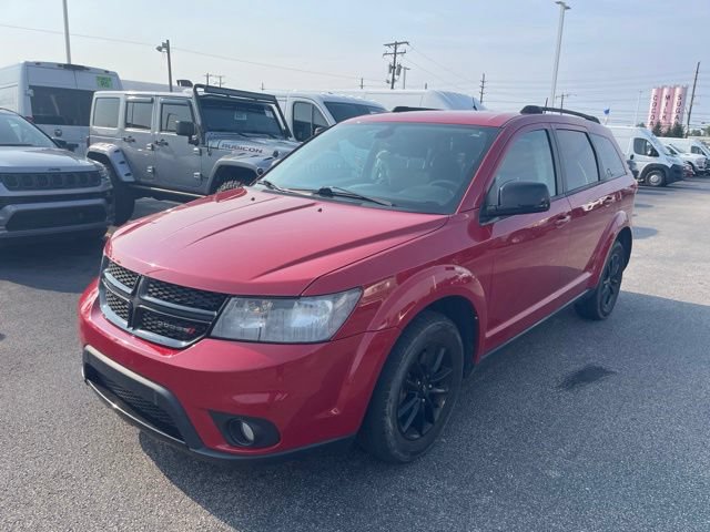 Used 2019 Dodge Journey SE w/ Blacktop Package FWD image 3