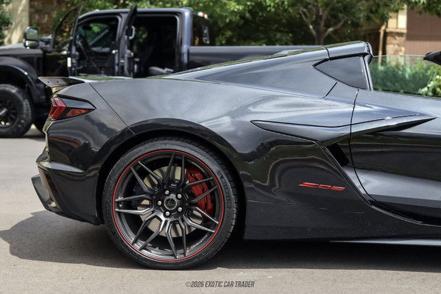 Used 2023 Chevrolet Corvette Z06 RWD image 10