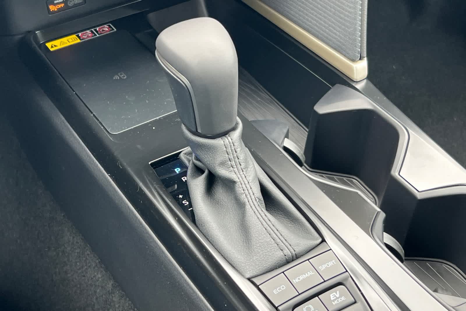 New 2026 Toyota Camry SE FWD image 21