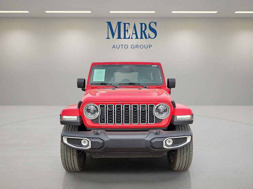 Used 2025 Jeep Wrangler Sahara 4xe image 8