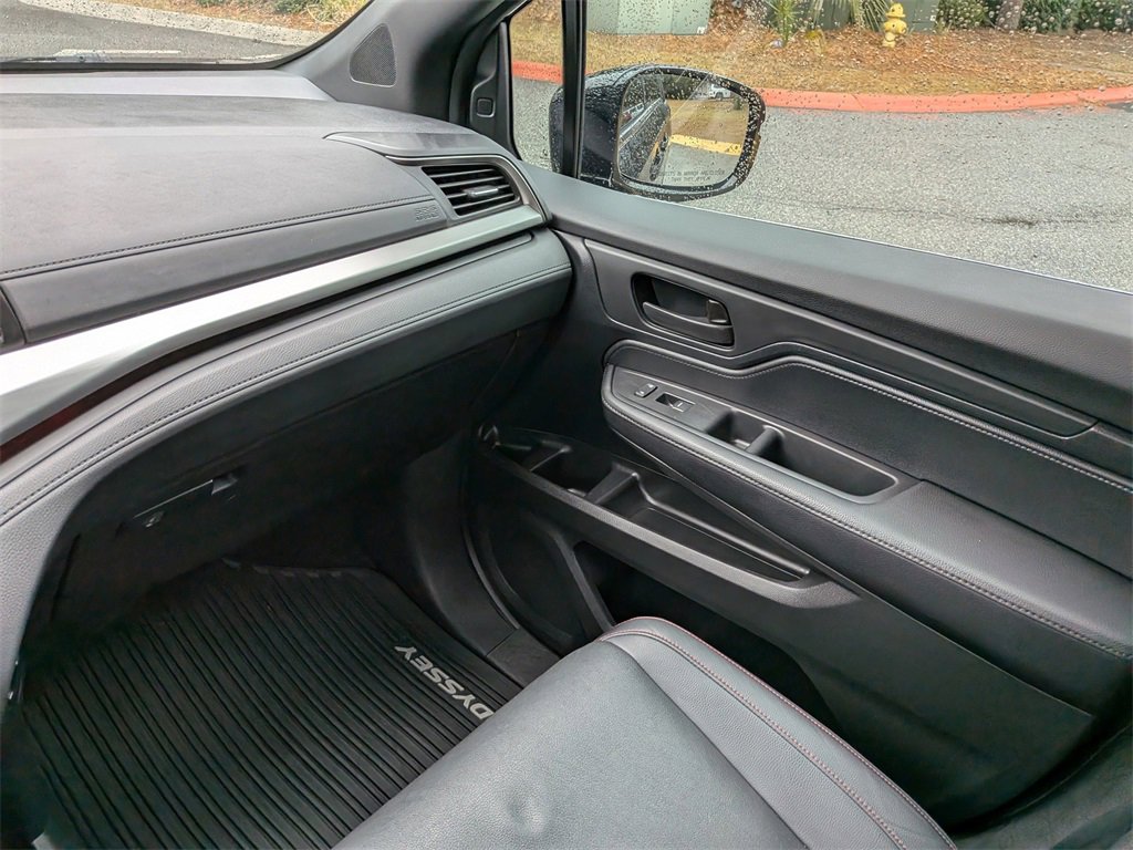 Used 2023 Honda Odyssey Sport image 18