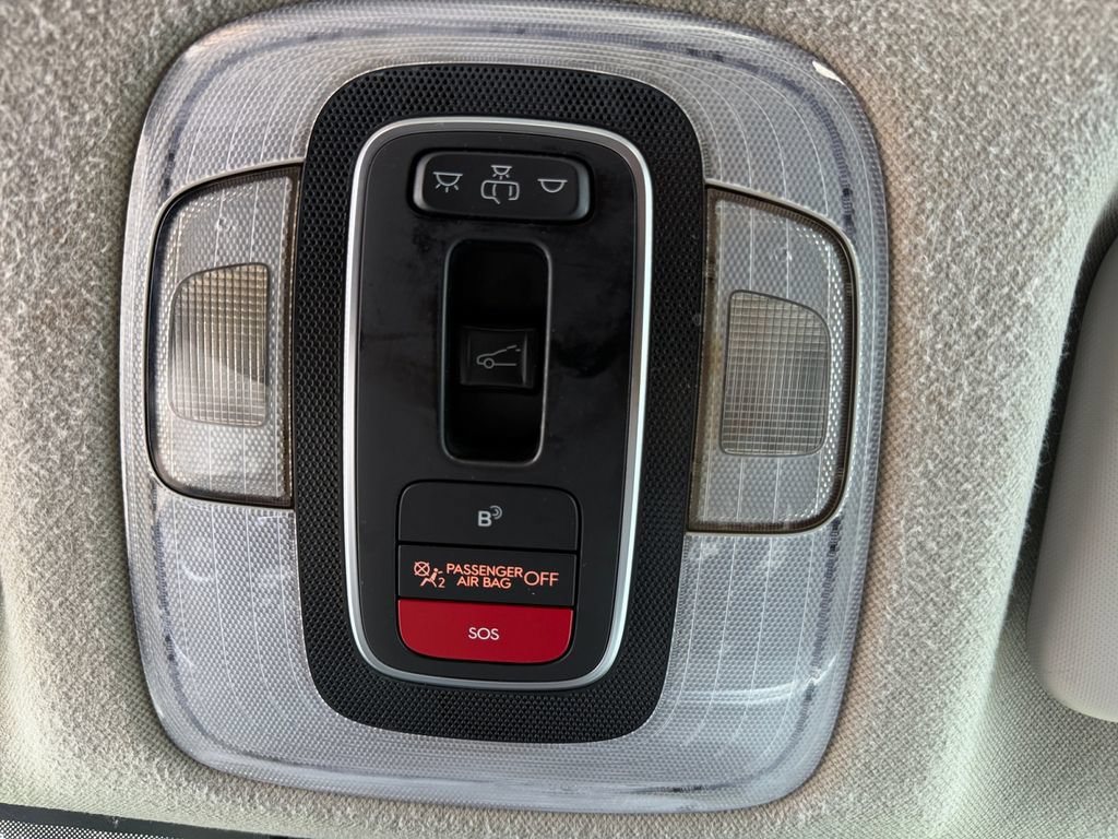 Used 2024 Hyundai Elantra Limited FWD image 20