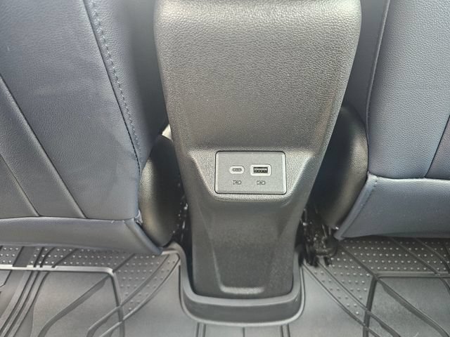 Used 2023 Chevrolet Bolt EUV Premier w/ Super Cruise Package FWD image 20