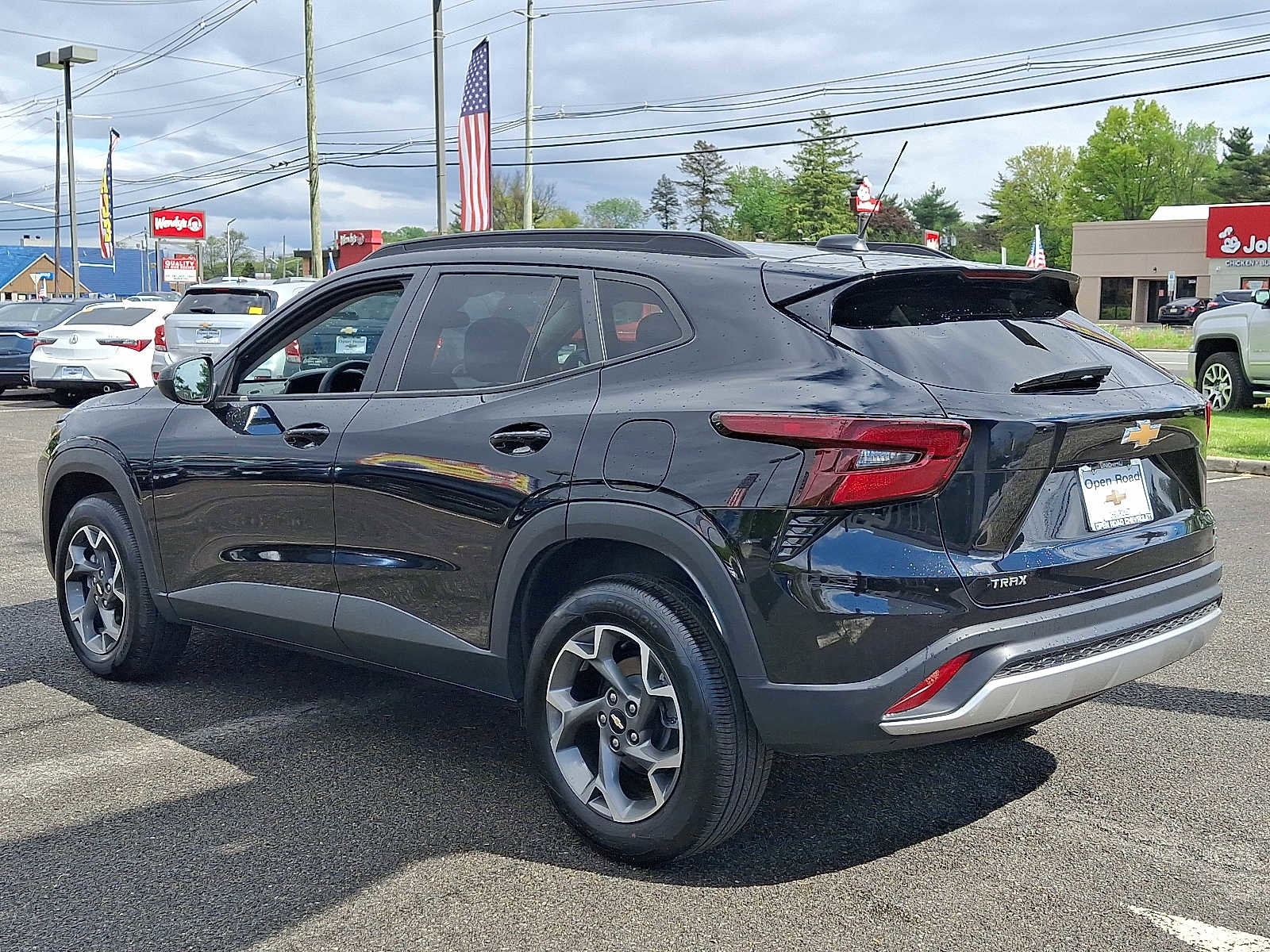 Used 2024 Chevrolet Trax LT FWD image 5