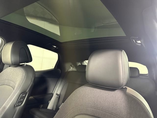 Used 2025 Genesis GV60 Advanced image 12