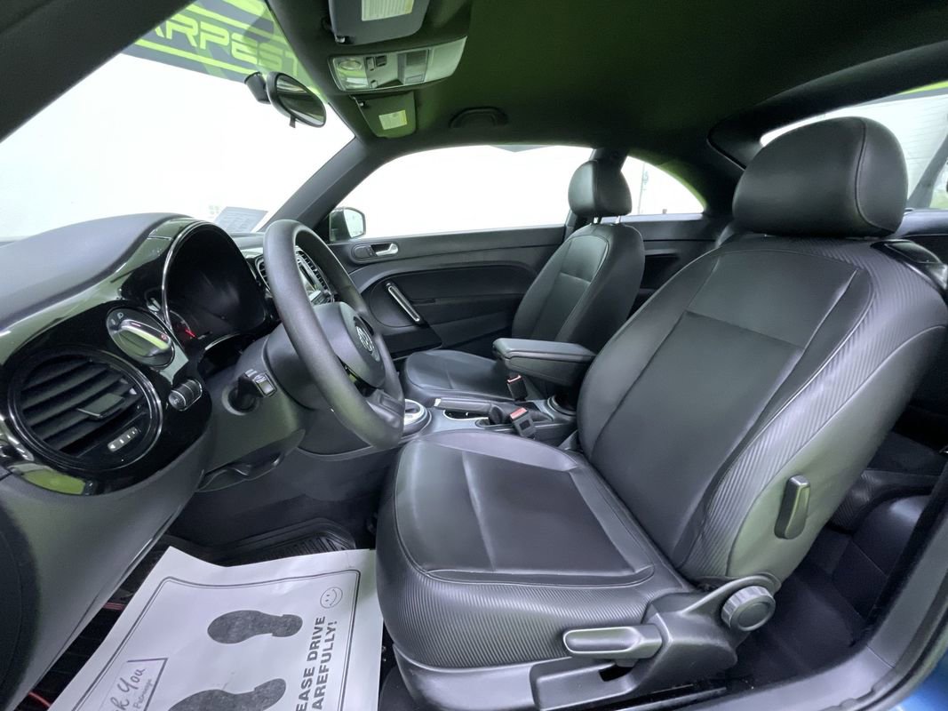 Used 2017 Volkswagen Beetle 1.8T Classic image 16