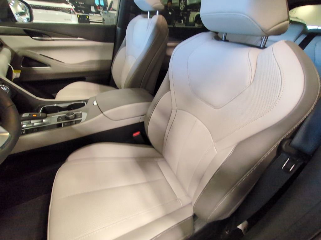 Used 2026 INFINITI QX60 Luxe w/ Cargo Package image 9