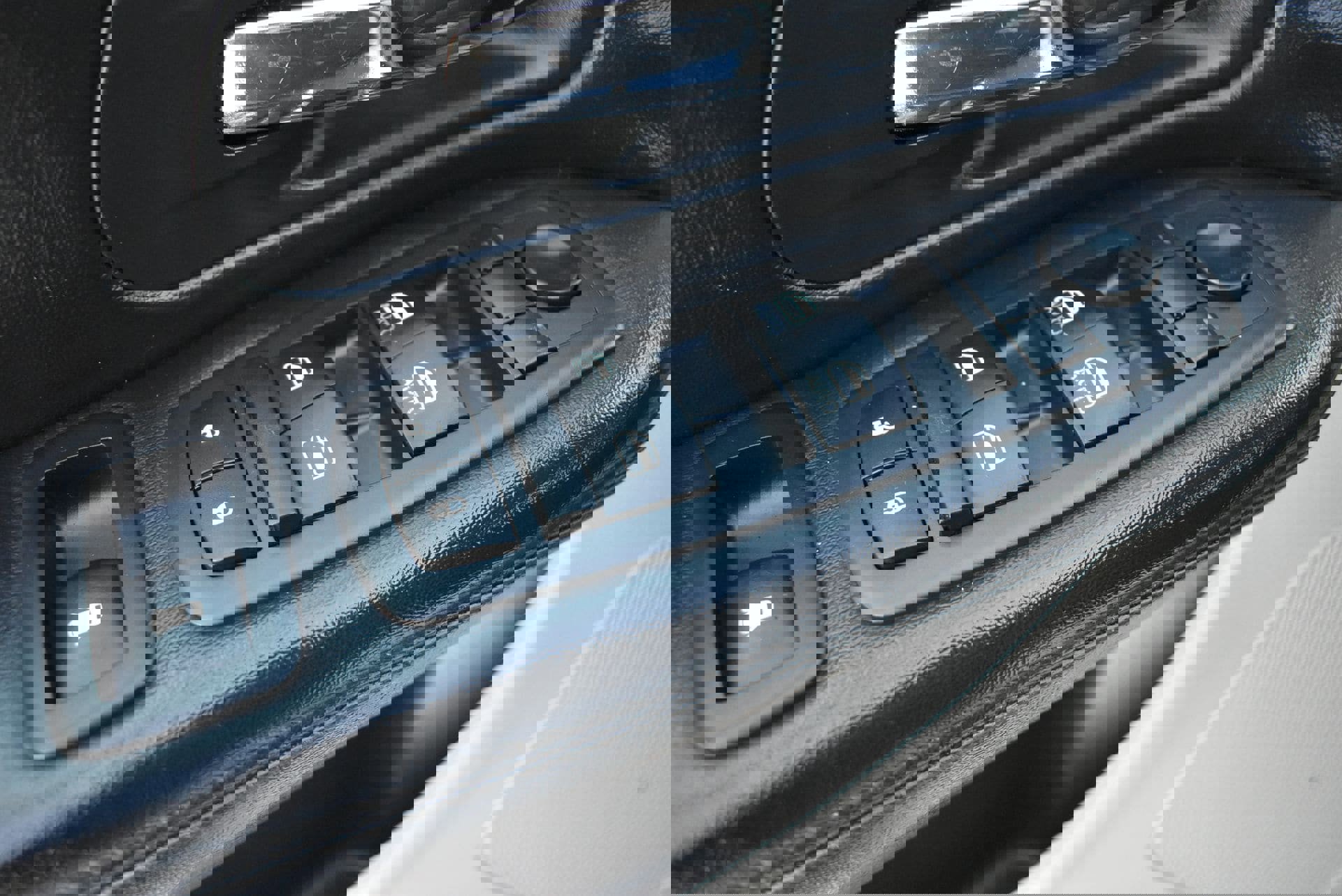 Used 2016 Dodge Grand Caravan SXT image 13