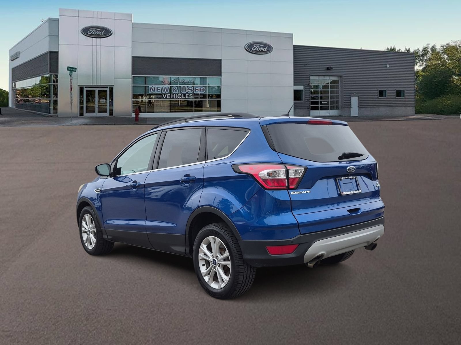 Used 2017 Ford Escape SE w/ Equipment Group 201A FWD image 7