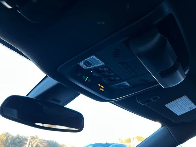 Used 2023 Buick Enclave Essence w/ Experience Buick Package image 24