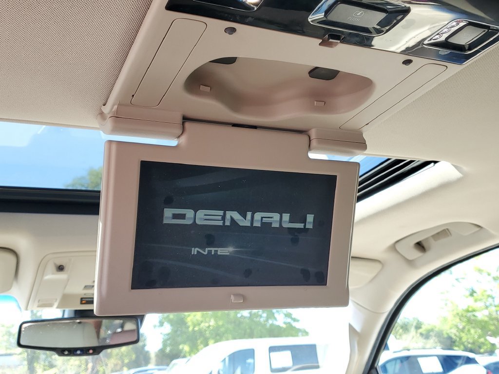 Used 2020 GMC Yukon Denali w/ Denali Ultimate Package AWD/4WD image 16