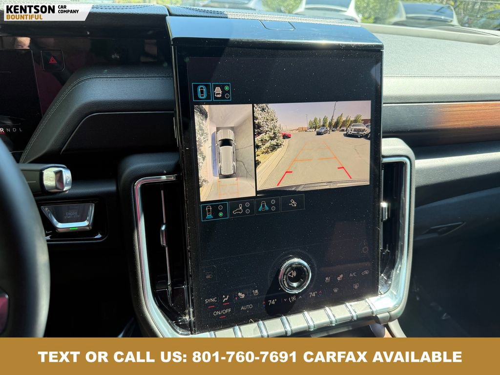 Used 2025 GMC Yukon Denali AWD/4WD image 24