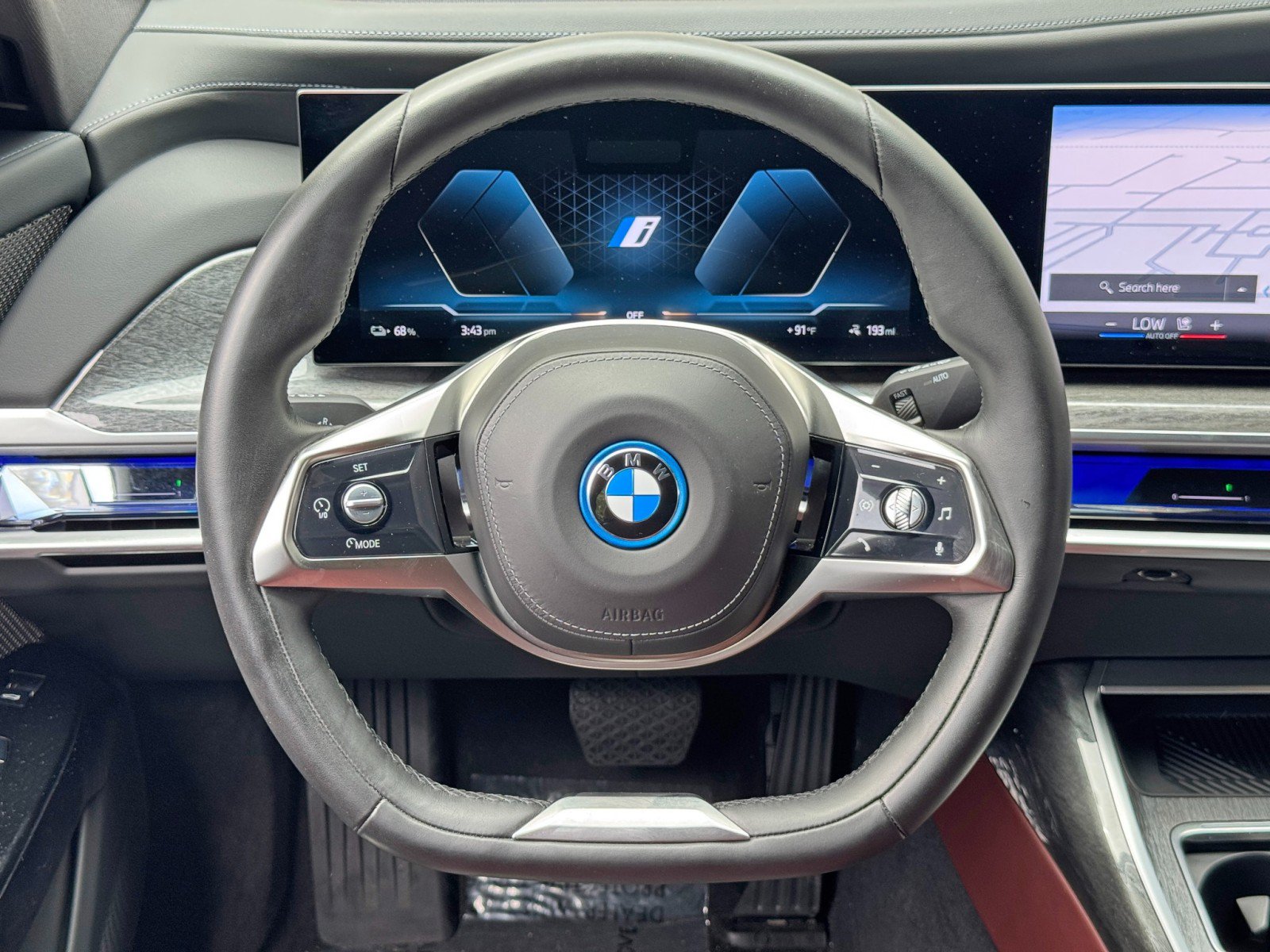 Used 2023 BMW i7 xDrive60 AWD/4WD image 21