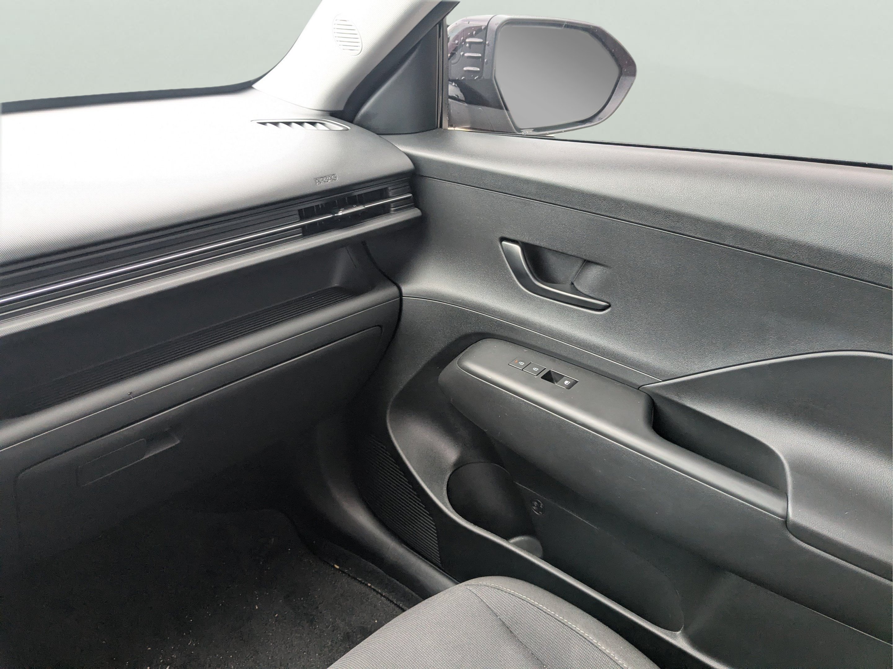 Used 2026 Hyundai Kona SEL Sport FWD image 14