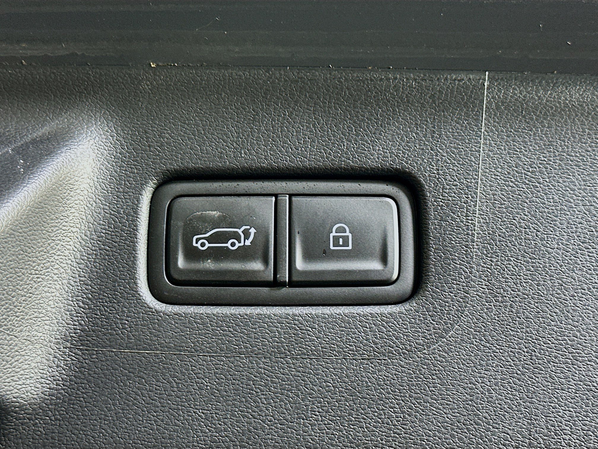 Used 2025 Hyundai Santa Fe SEL FWD image 29