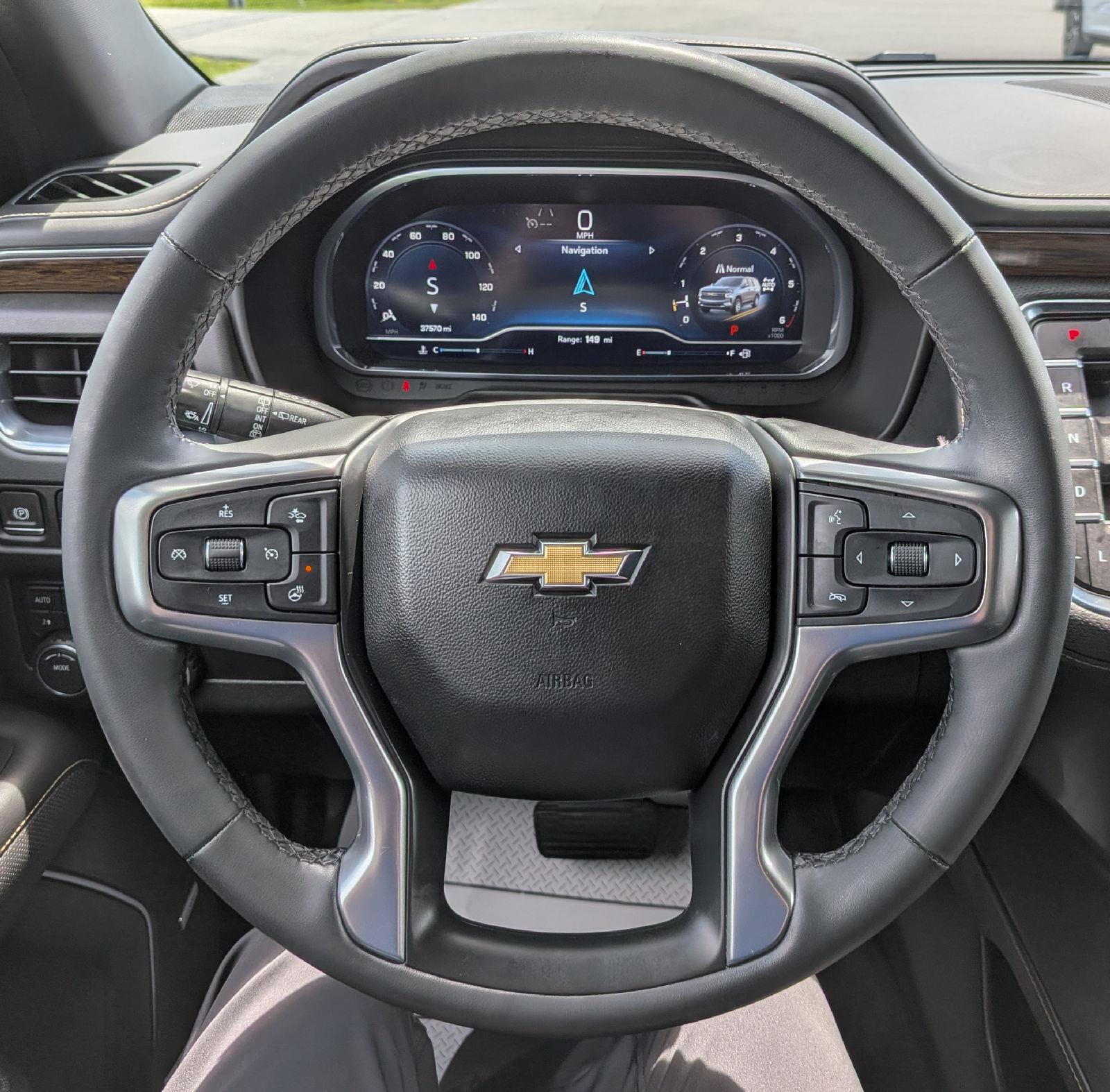 Used 2023 Chevrolet Tahoe Premier AWD/4WD image 17