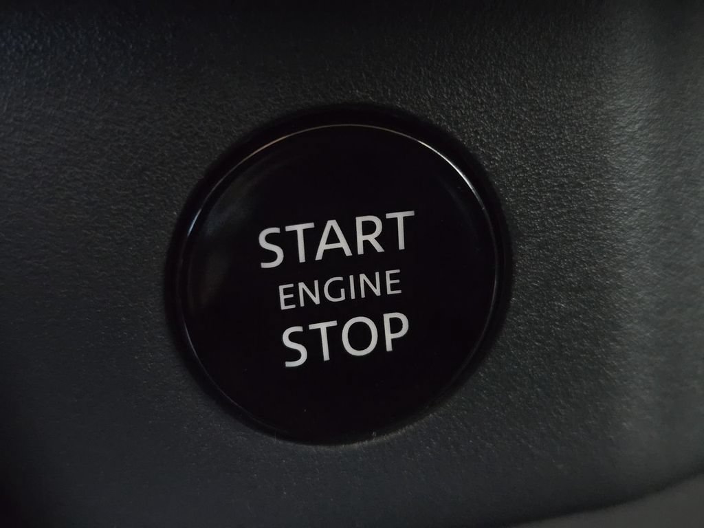 Used 2026 Nissan Rogue S FWD image 28