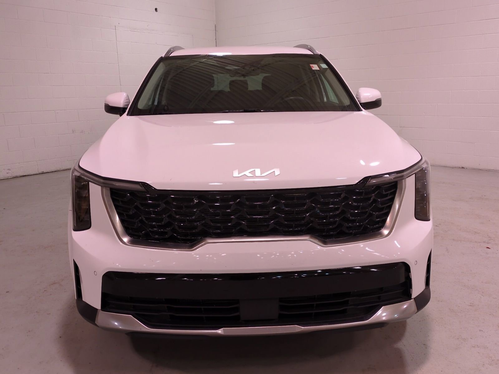 Certified 2025 Kia Sorento S AWD/4WD image 8