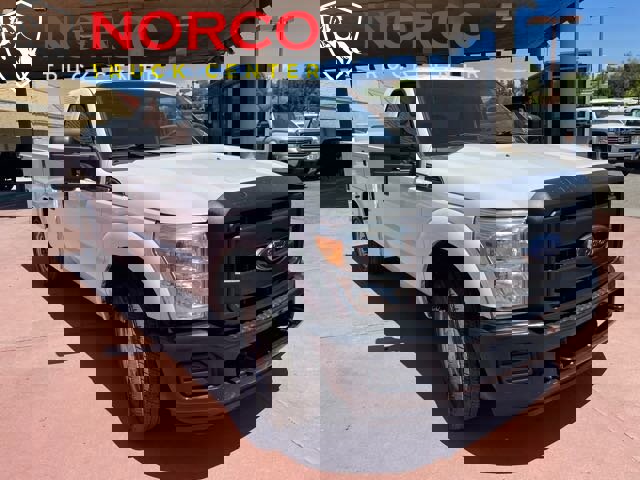 Used 2015 Ford F250 XL image 2