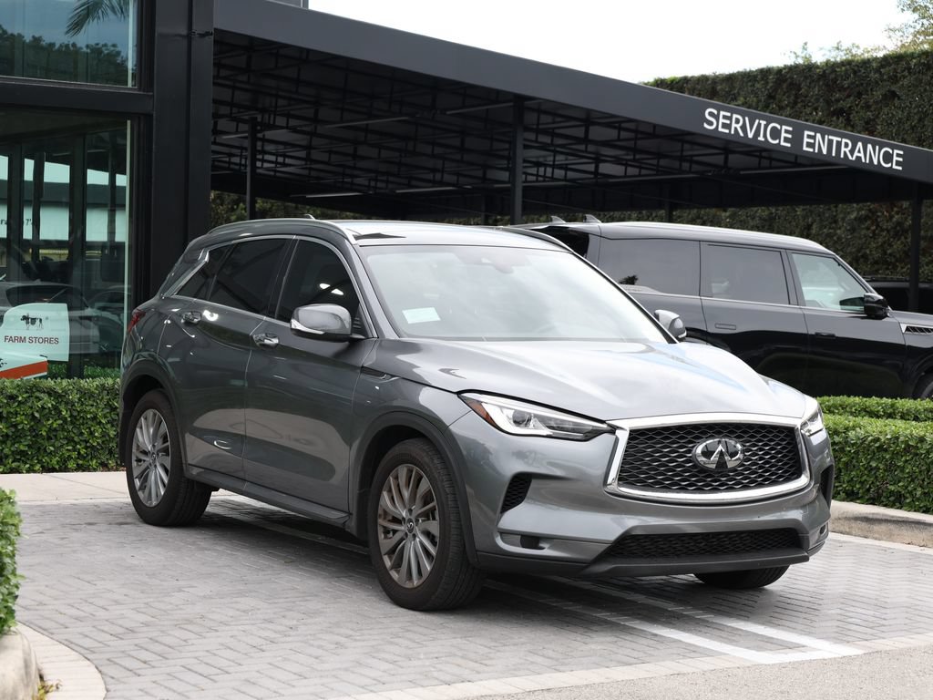 Certified 2025 INFINITI QX50 Luxe AWD/4WD image 2
