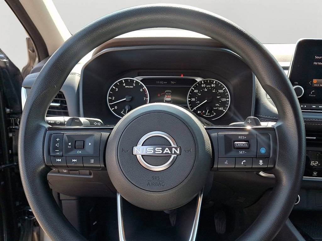 Used 2023 Nissan Rogue SV FWD image 19