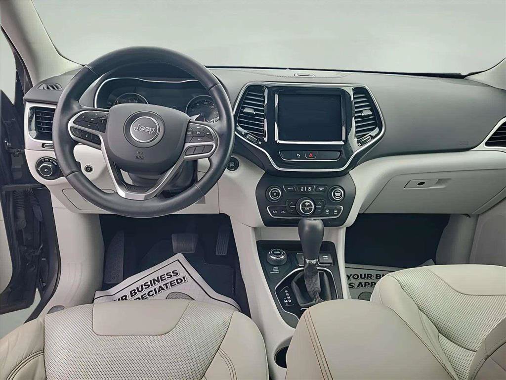 Used 2019 Jeep Cherokee Limited AWD/4WD image 10