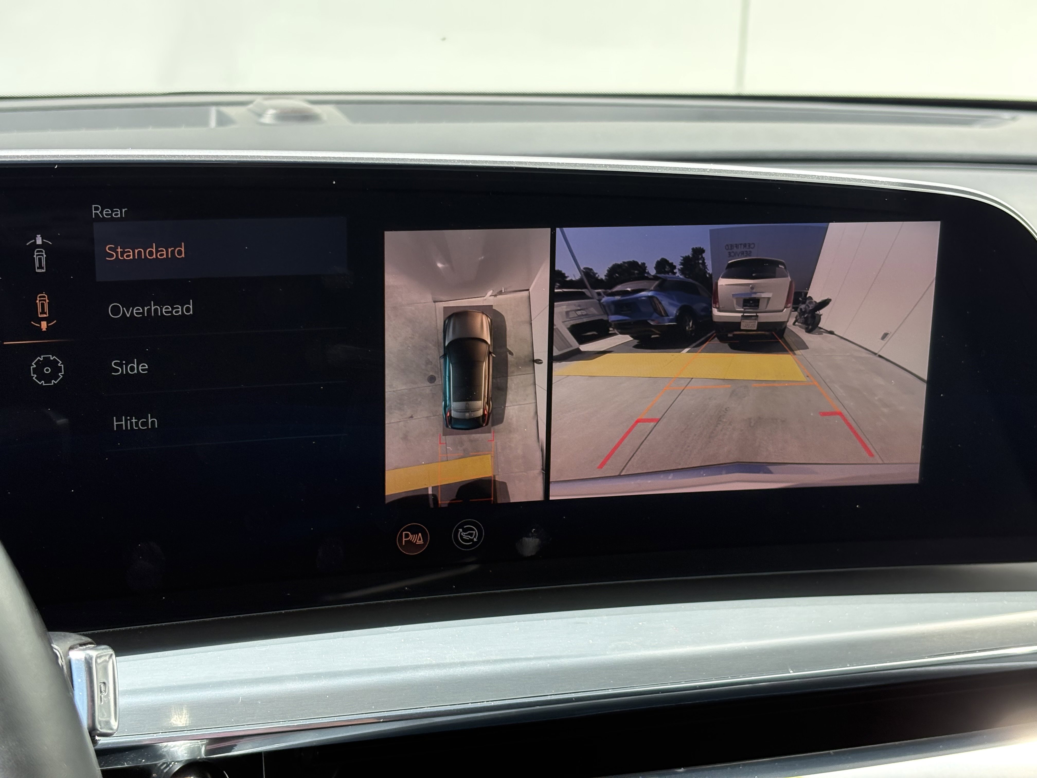 Certified 2024 Cadillac Lyriq Luxury AWD/4WD image 25