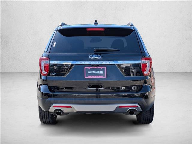 Used 2017 Ford Explorer XLT w/ Equipment Group 201A FWD image 7