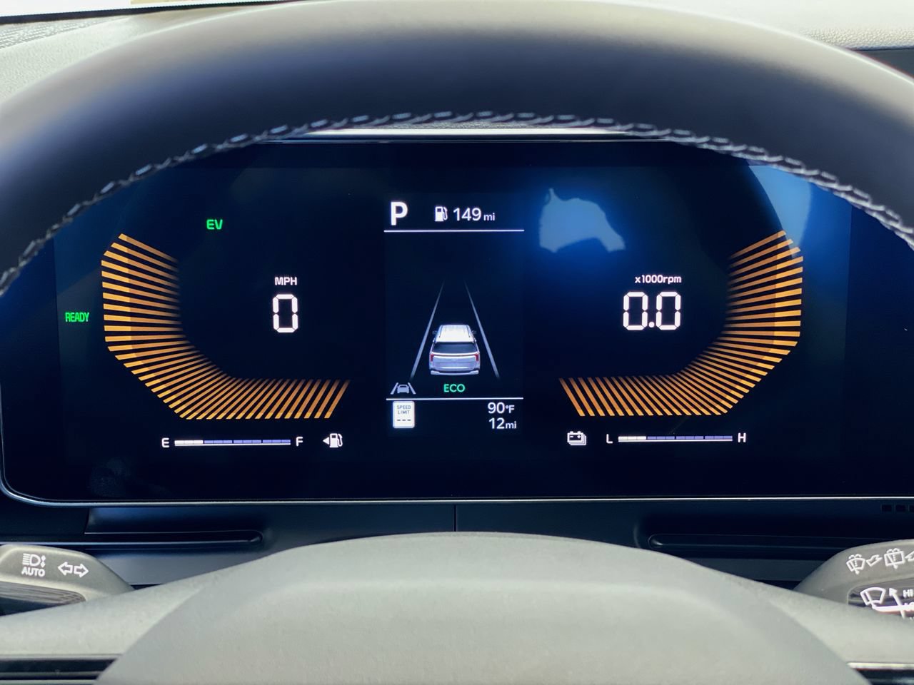 New 2027 Kia Carnival LXS FWD image 22