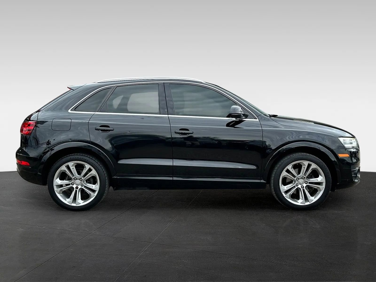 Used 2015 Audi Q3 2.0T Prestige w/ Prestige Package AWD/4WD image 8