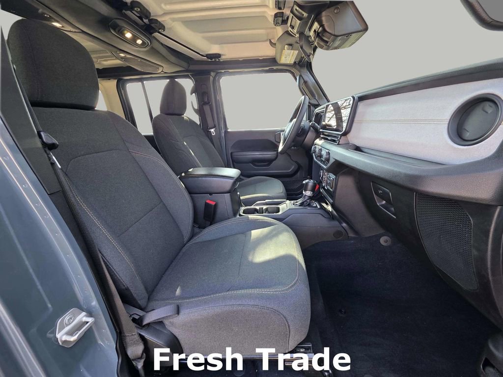 Used 2024 Jeep Wrangler Unlimited w/ Convenience Group image 12