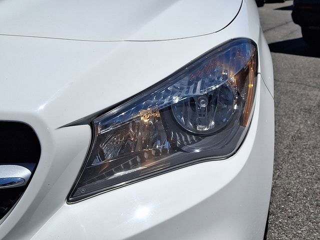 Used 2014 Mercedes-Benz CLA 250 4MATIC image 9