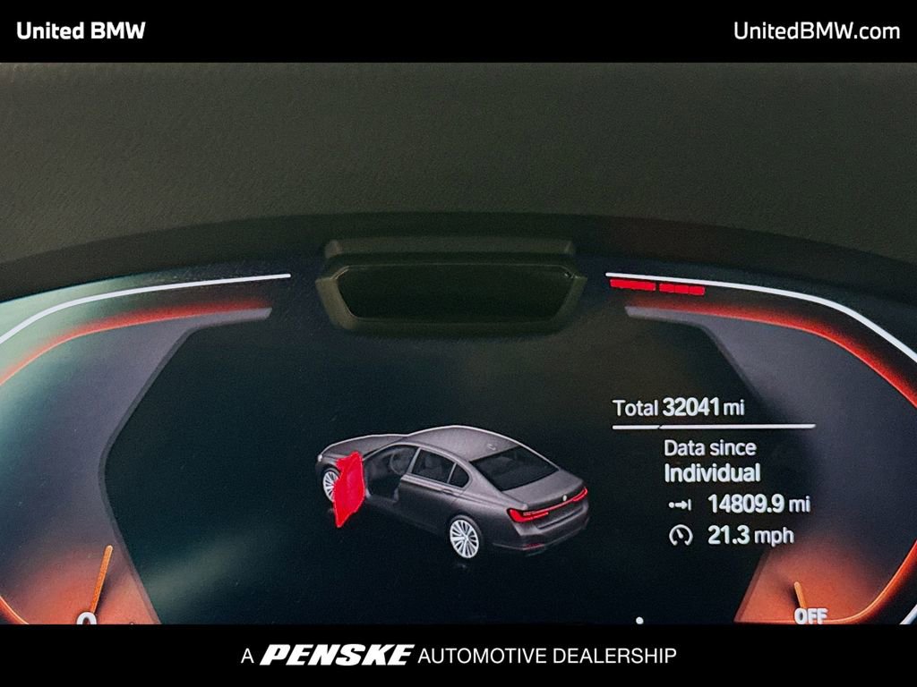 Used 2022 BMW 740i xDrive w/ Premium Package image 7