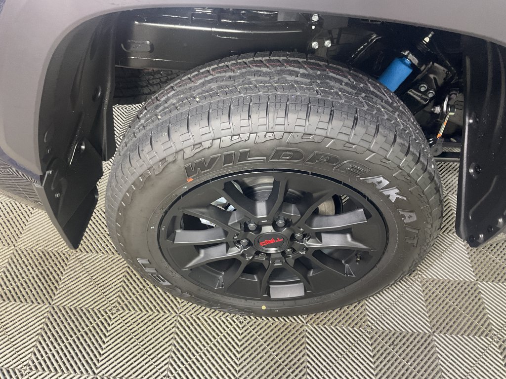 New 2026 Toyota Tundra Limited w/ TRD Off-Road Package AWD/4WD image 9