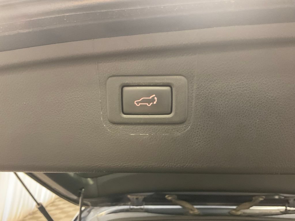 Used 2018 Subaru Outback 2.5i Limited AWD/4WD image 25