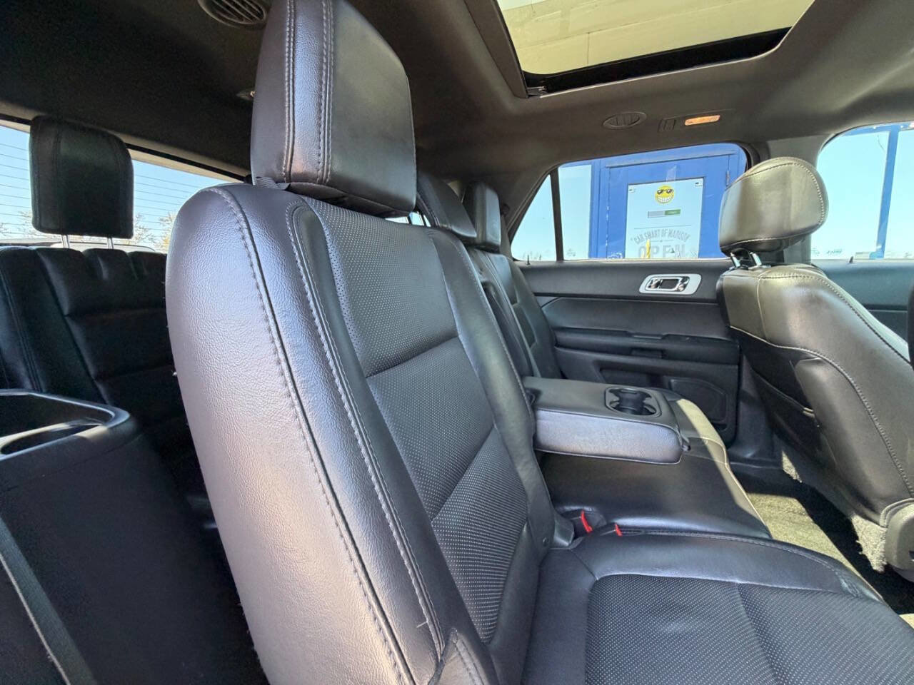 Used 2014 Ford Explorer Limited w/ Equipment Group 301A AWD/4WD image 40